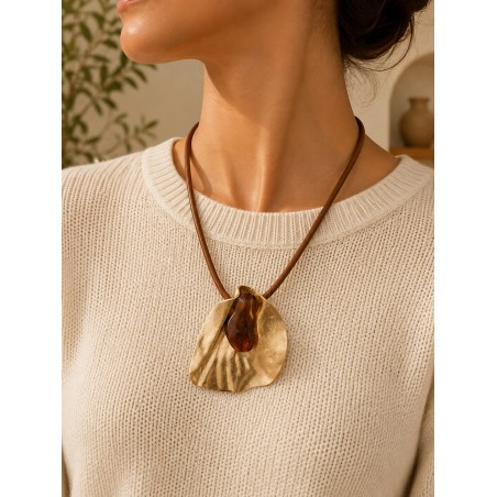 COLLAR CAFÉ