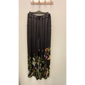 Pantalo Floral Negro
